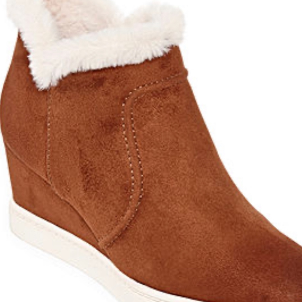 Fur lined wedge Booties